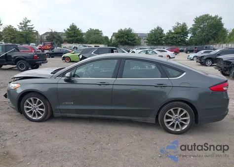 2017 Ford Fusion Hybrid Se из США, поврежденный, VIN 3FA6P0LUXHR234202